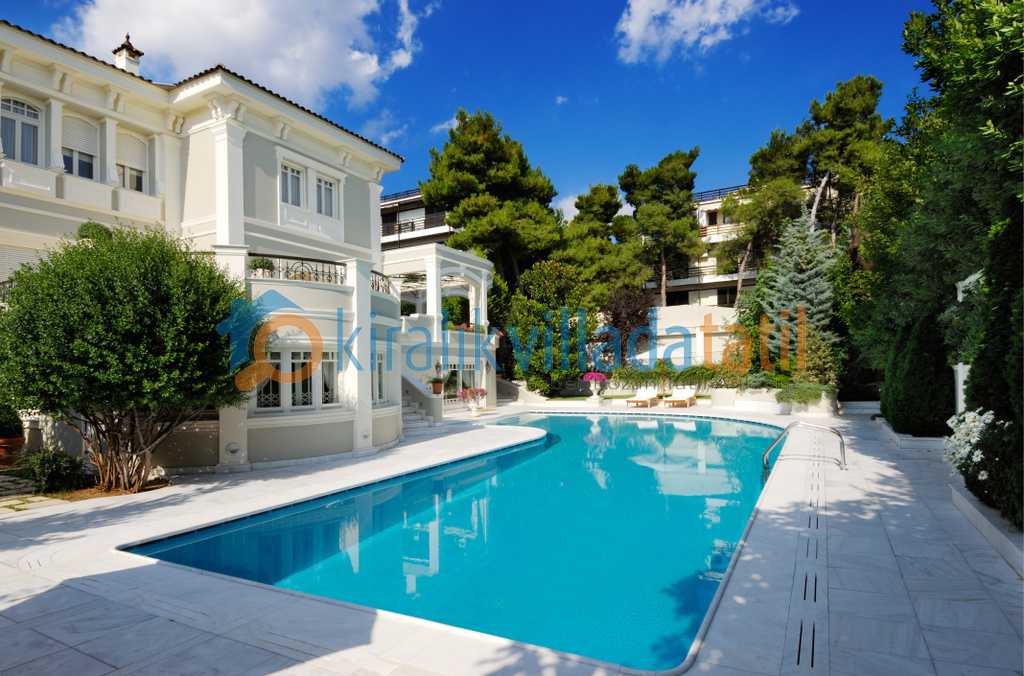 İstanbul'a Yakın Kiralık Villalar: Lüks ve Huzurlu Tatil Deneyimi