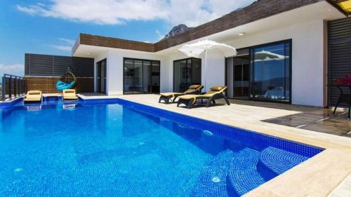 Kalkan Kördere Mevkiinde 4 Kişilik Muhafazakar Deniz Manzaralı Tatil Villası